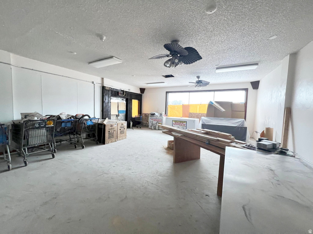 421 S WASHINGTON E BLVD photo 5