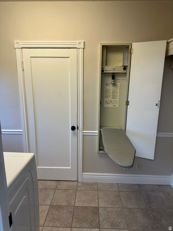 571 E BEN LOMOND AVE South Ogden, UT 84403