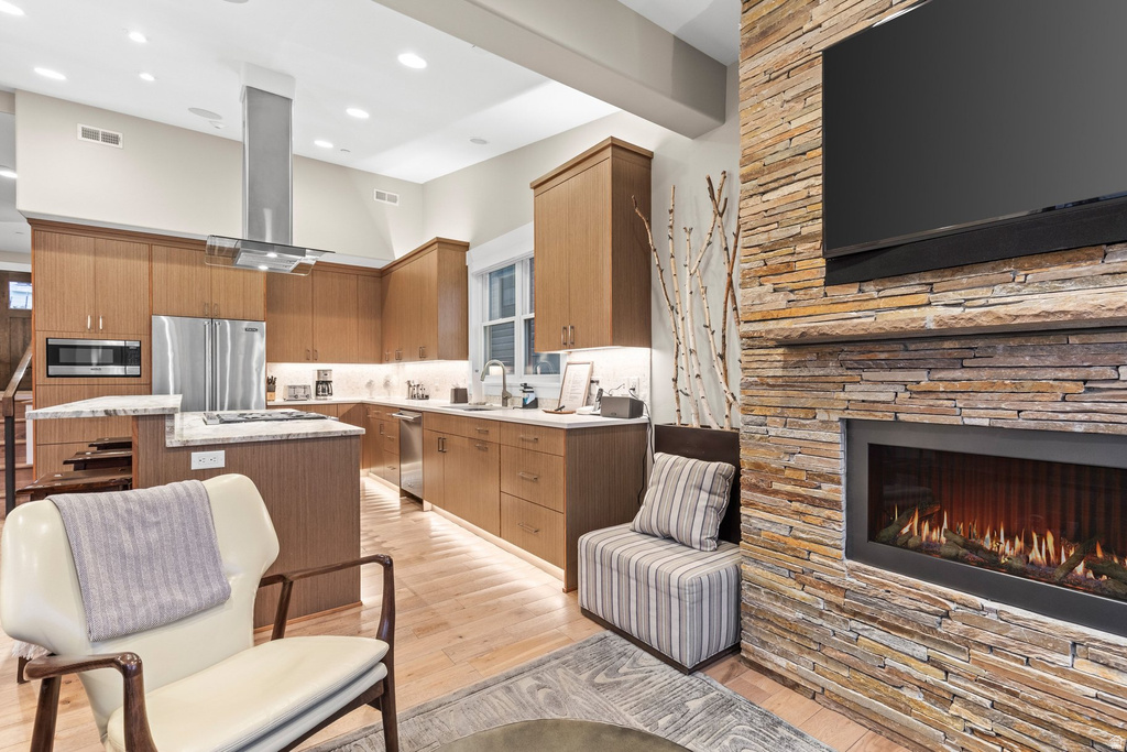 908 WOODSIDE AVE Park City, UT 84060