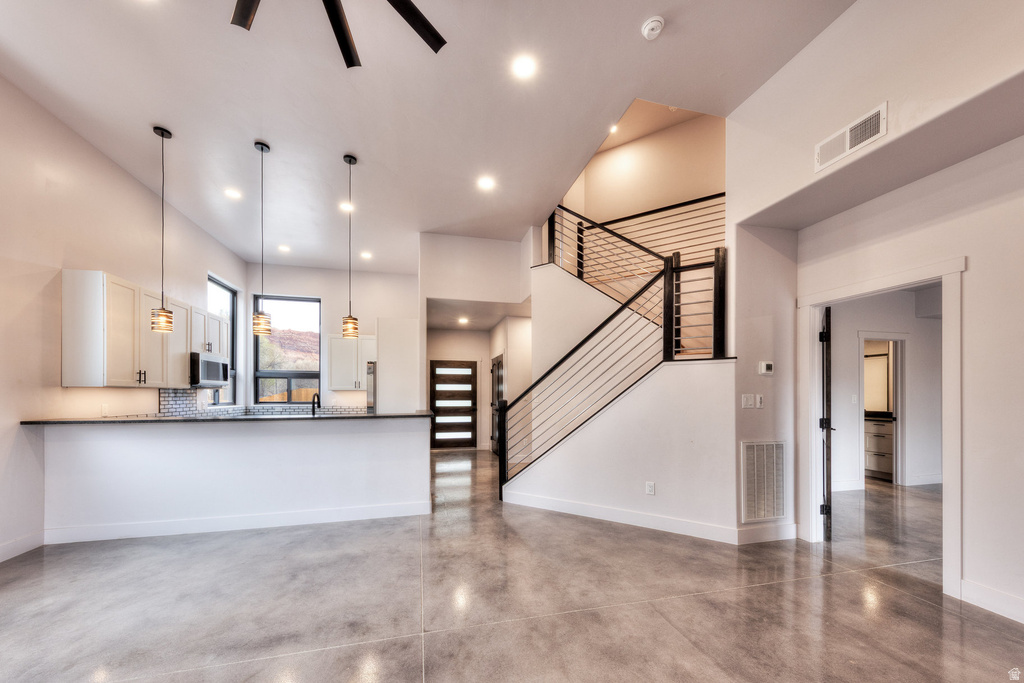 671 PALISADE DR Moab, UT 84532