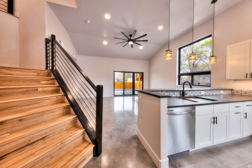 671 PALISADE DR Moab, UT 84532