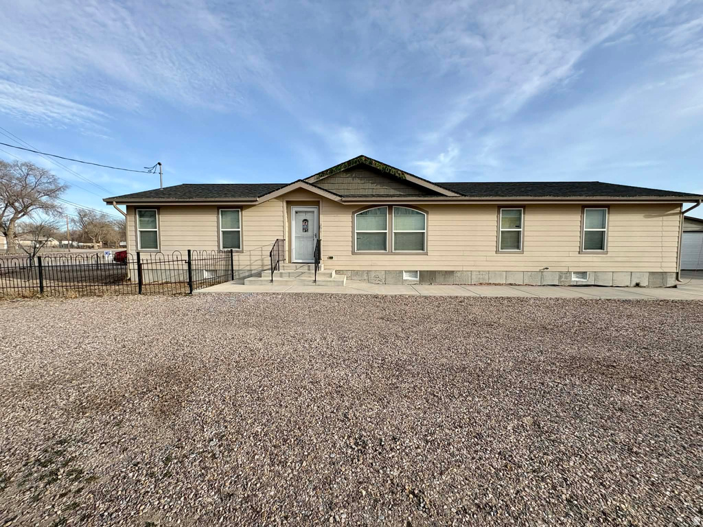 291 W CENTER Hinckley, UT 84635