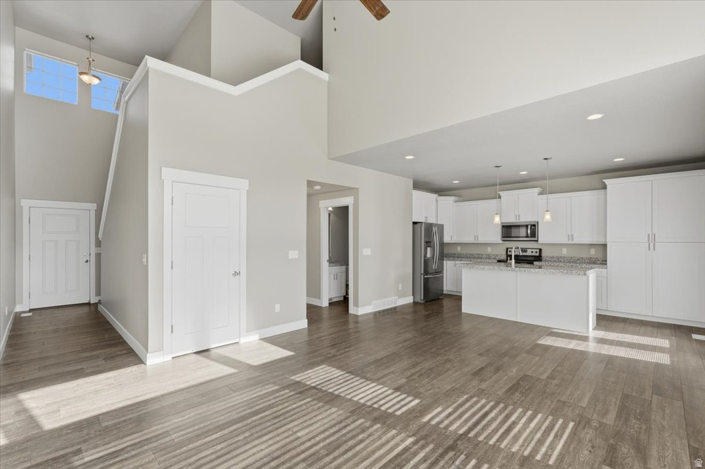 1329 W WALLSBURG DR Taylorsville, UT 84123