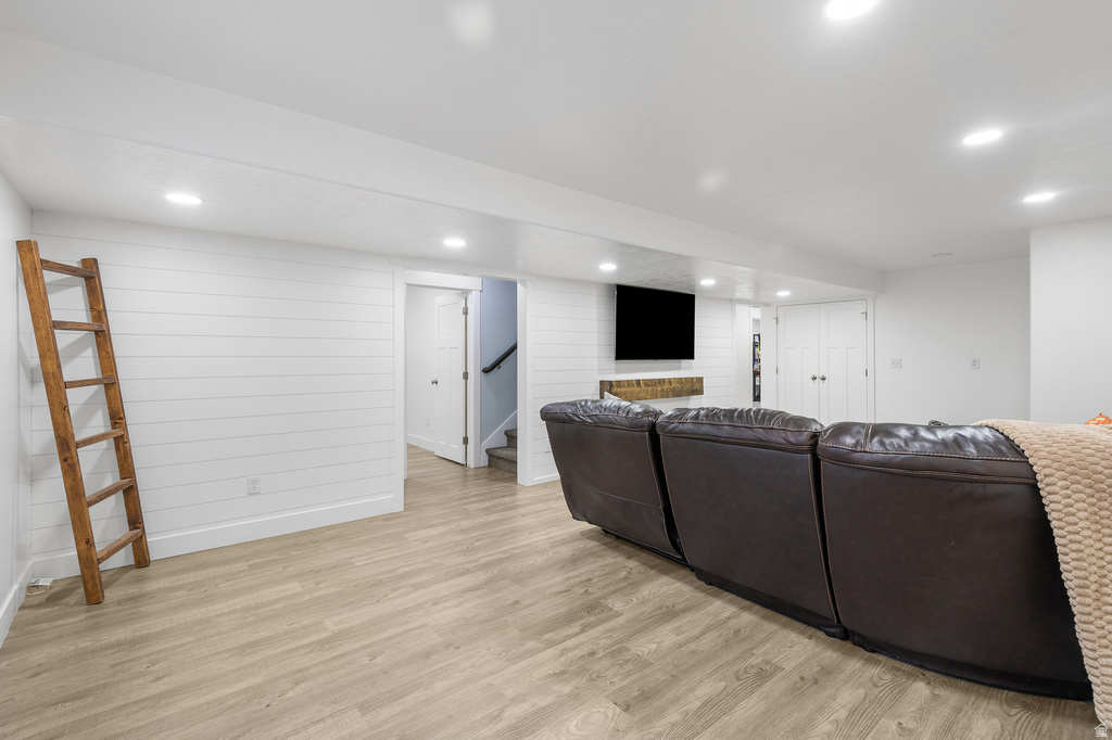 1587 E SMITHFIELD DR Eagle Mountain, UT 84005