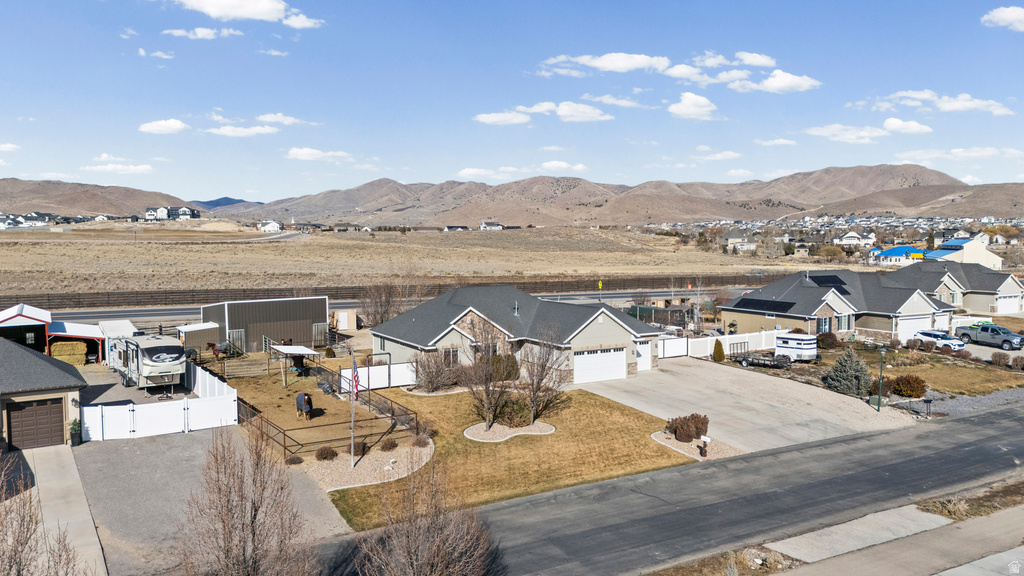 1587 E SMITHFIELD DR Eagle Mountain, UT 84005