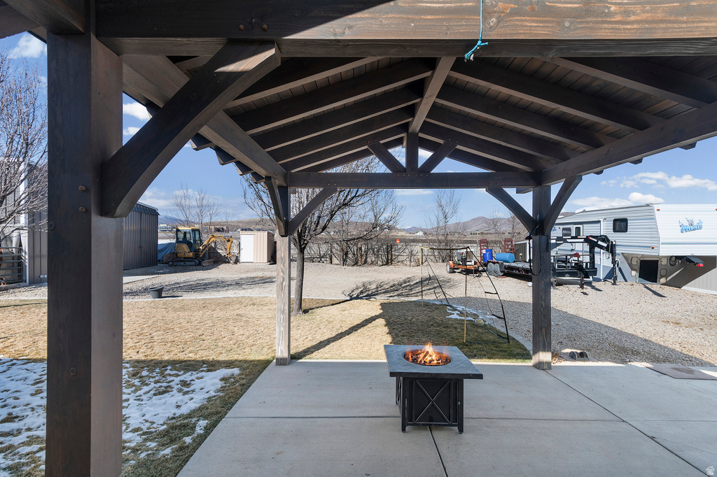 1587 E SMITHFIELD DR Eagle Mountain, UT 84005