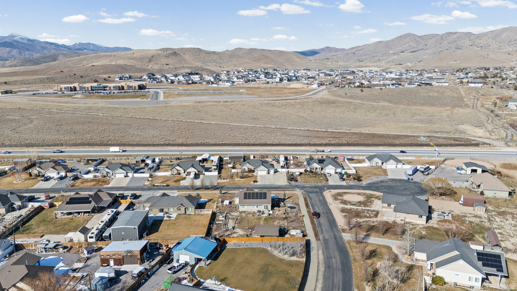 1587 E SMITHFIELD DR Eagle Mountain, UT 84005