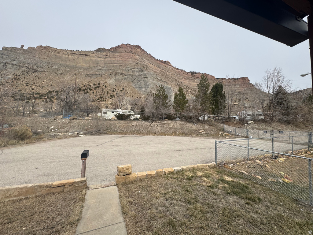 46 E E ST Helper, UT 84526