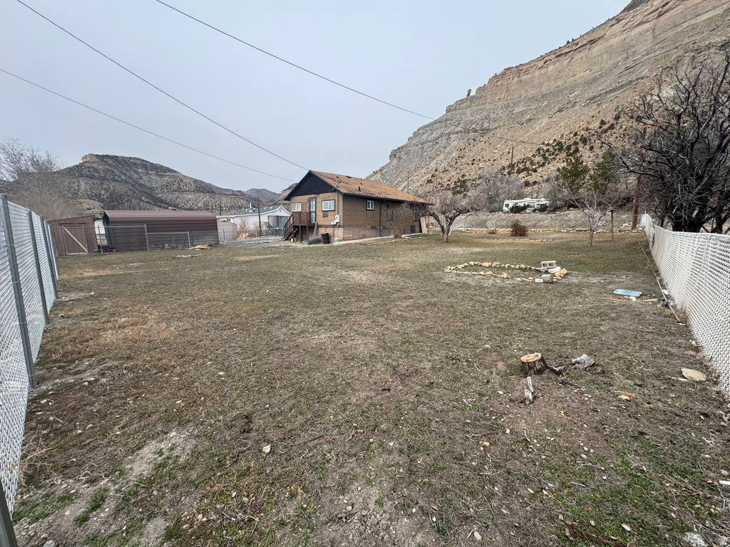 46 E E ST Helper, UT 84526