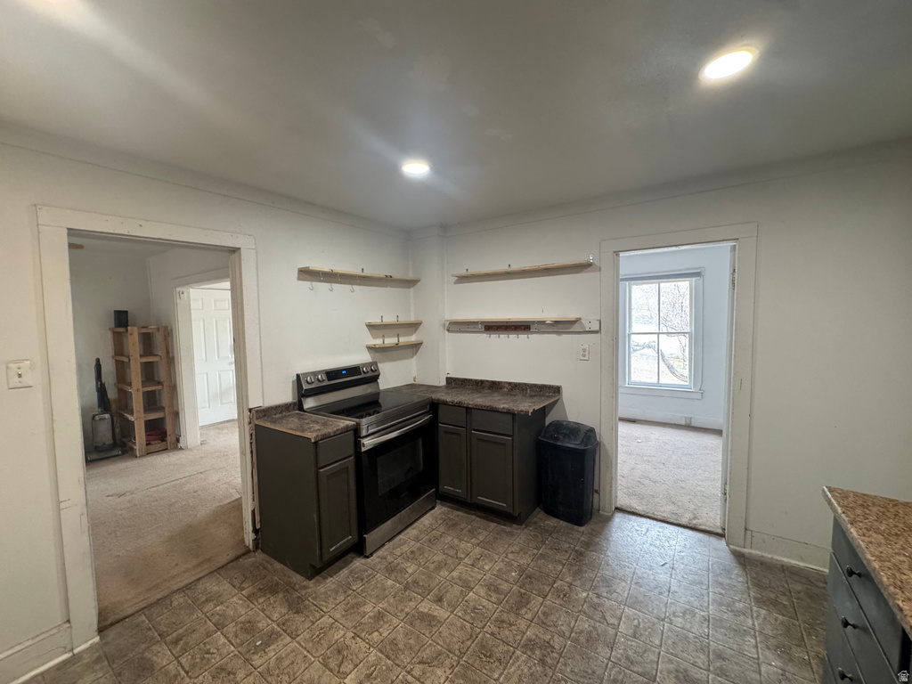 46 E E ST Helper, UT 84526