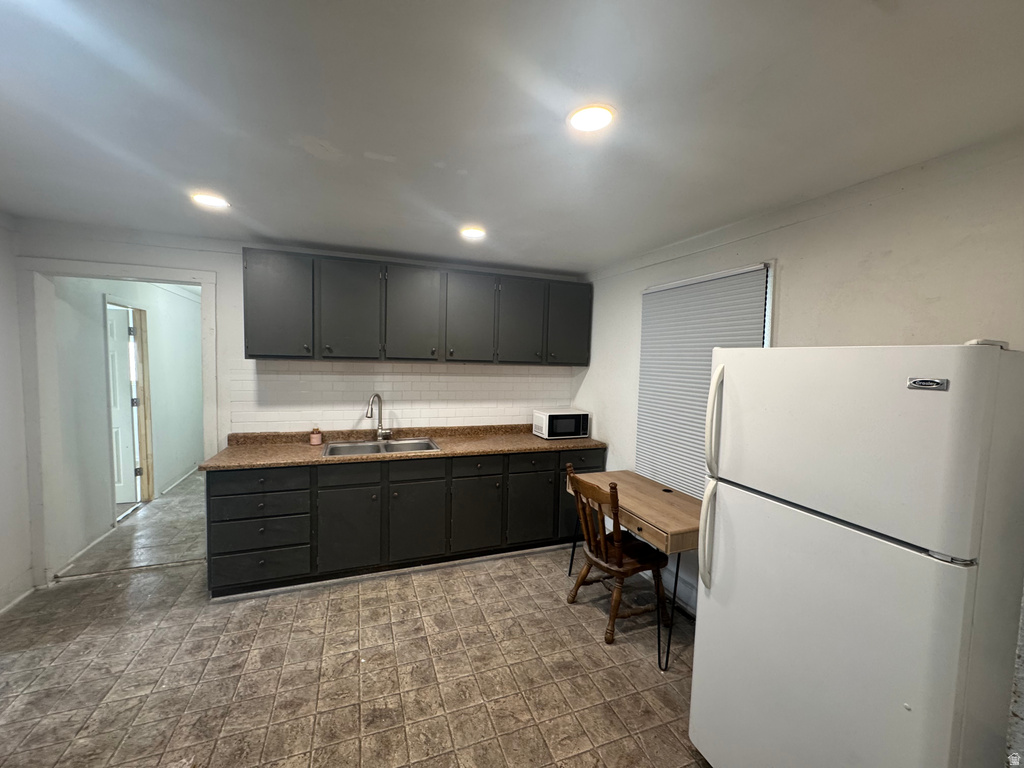 46 E E ST Helper, UT 84526