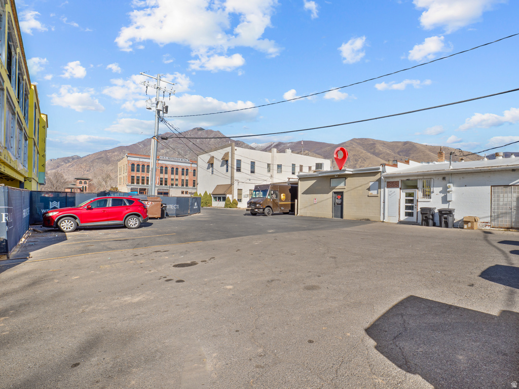 236 S MAIN ST photo 5