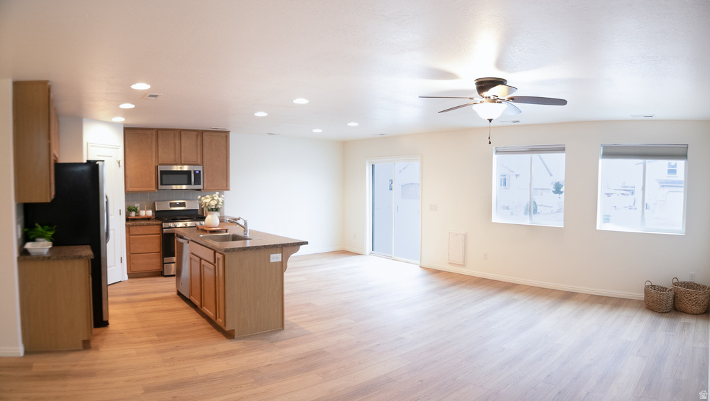 4264 W 6025 S Roy, UT 84067