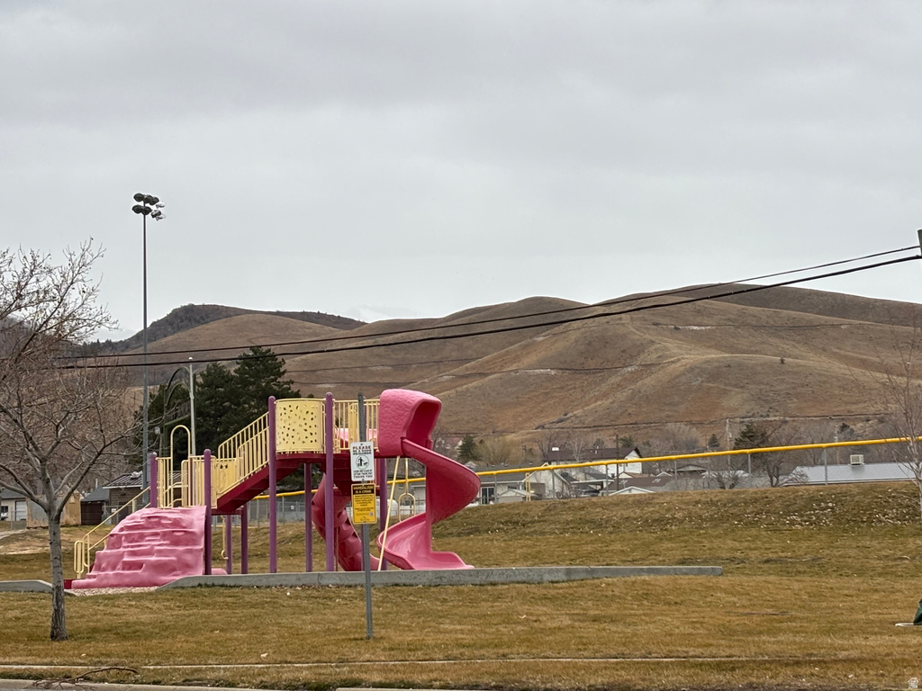 175 E VINE ST Tooele, UT 84074