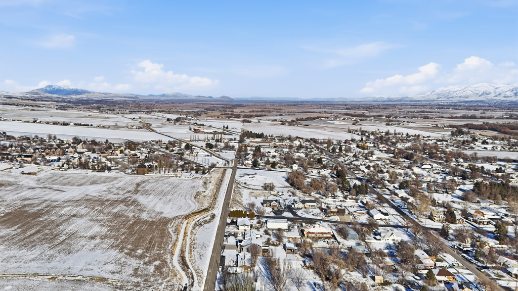74 N 200 W Wellsville, UT 84339