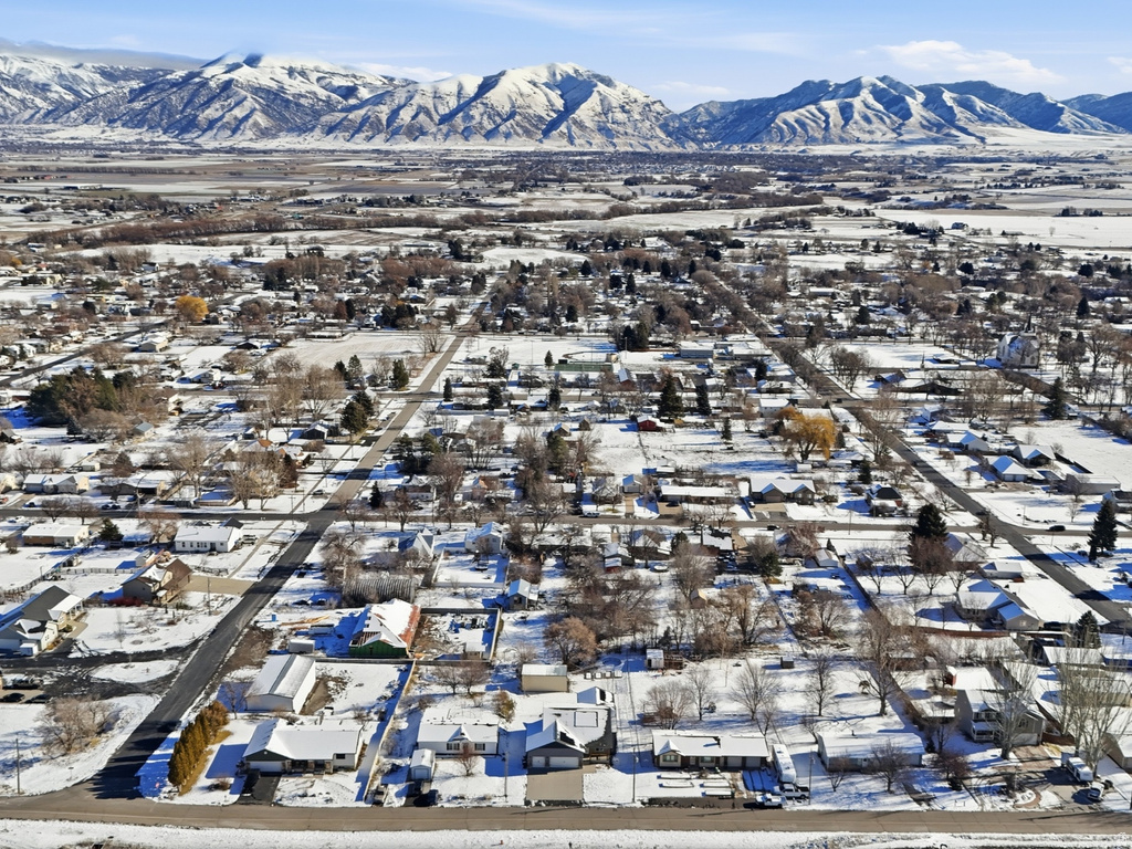 74 N 200 W Wellsville, UT 84339