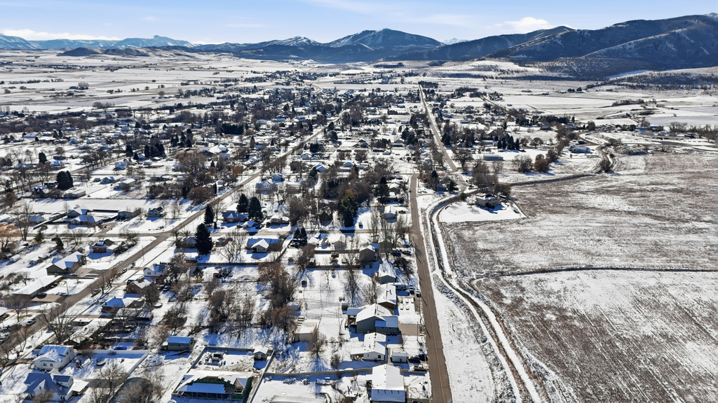 74 N 200 W Wellsville, UT 84339