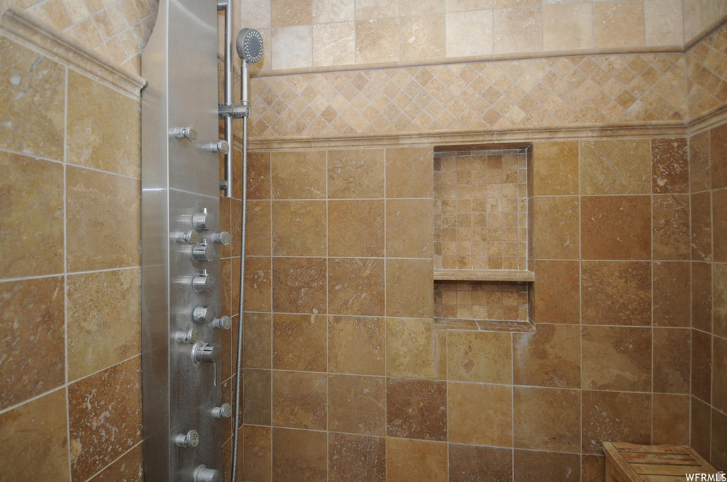 5549 S APPLEVALE DR Murray, UT 84123