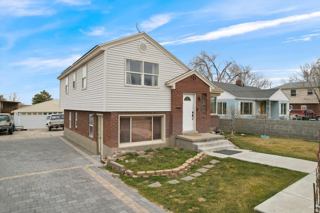 79 E 600 N Tooele, UT 84074
