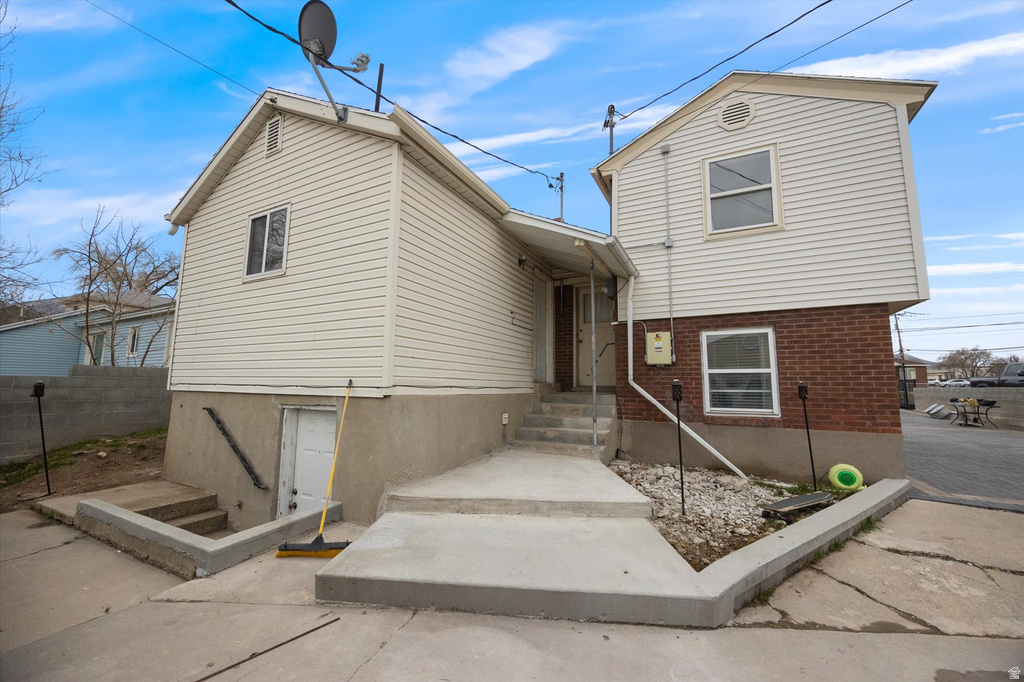 79 E 600 N Tooele, UT 84074