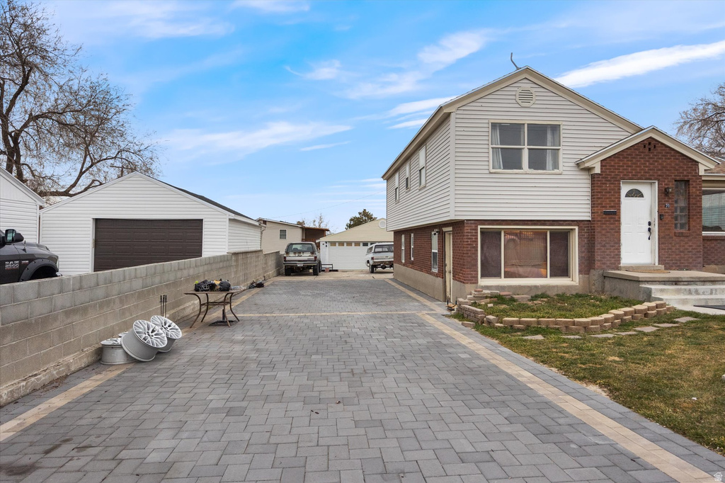 79 E 600 N Tooele, UT 84074