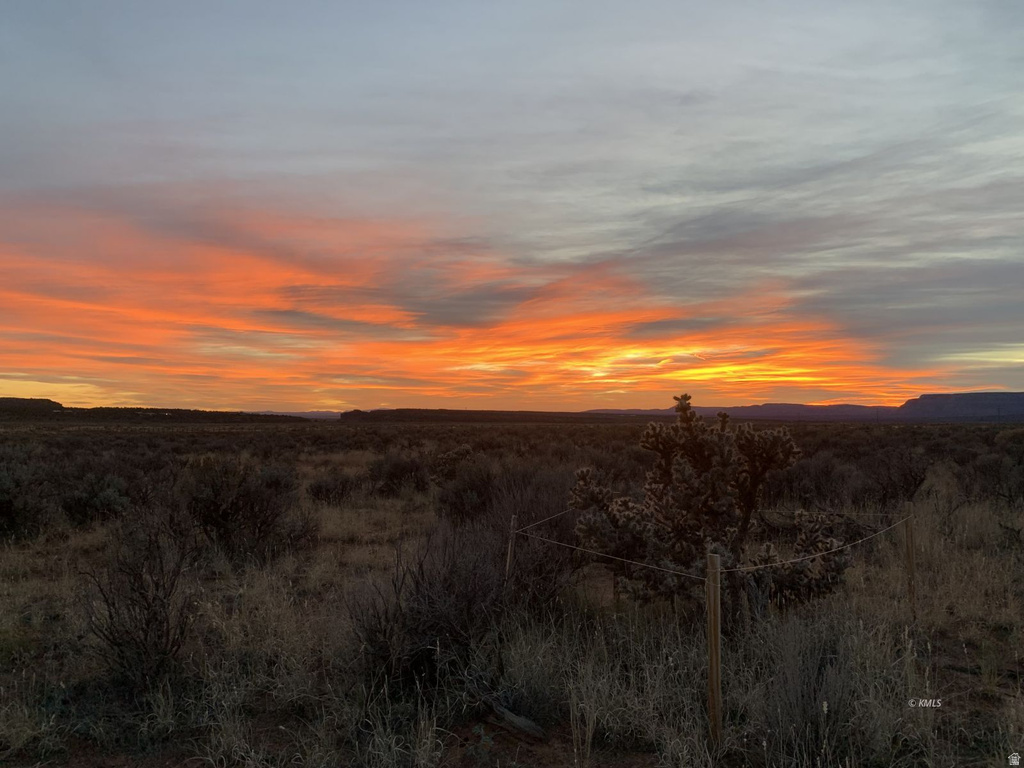 11  CRIMSON RD Kanab, UT 84741