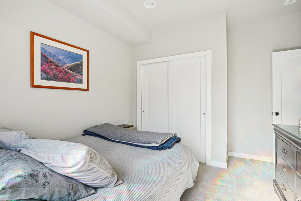 6805 SILVER CREEK DRIVE WAY Park City, UT 84098