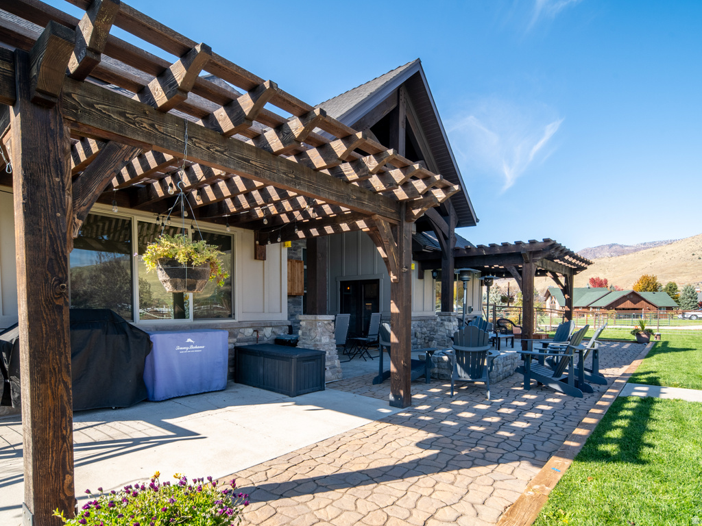 152 N 8750 E Huntsville, UT 84317