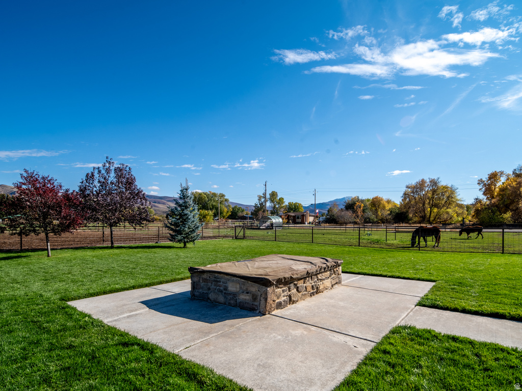 152 N 8750 E Huntsville, UT 84317