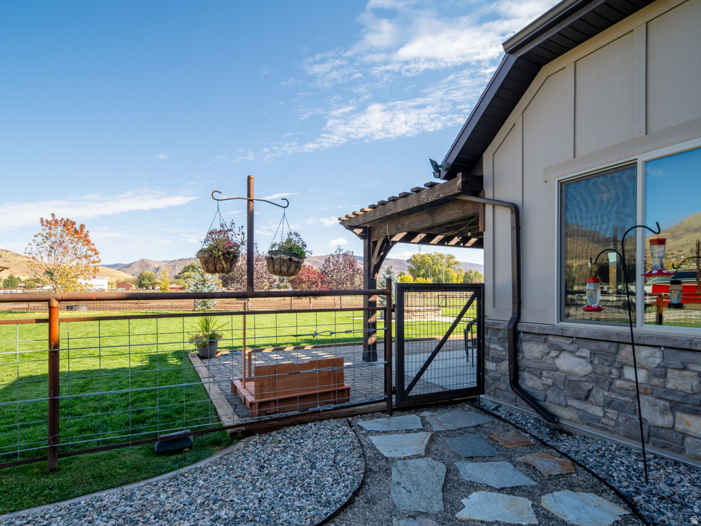 152 N 8750 E Huntsville, UT 84317