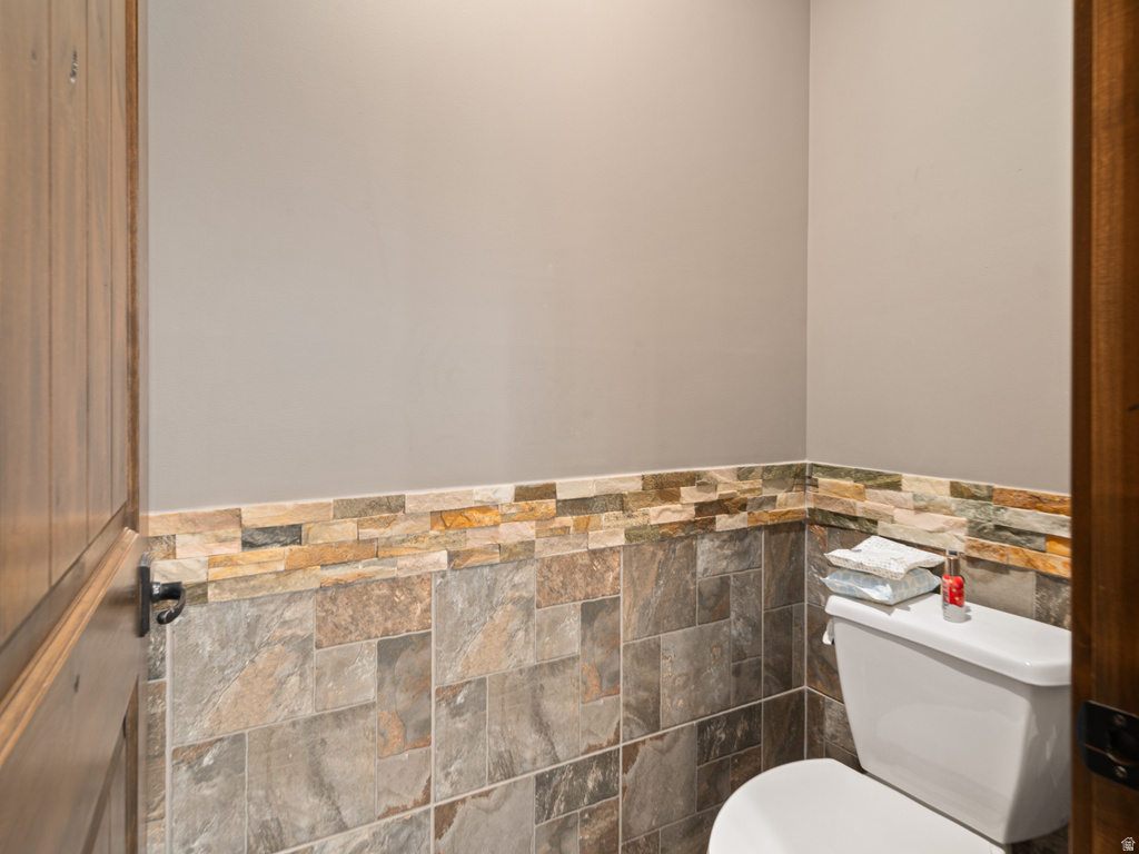 152 N 8750 E Huntsville, UT 84317