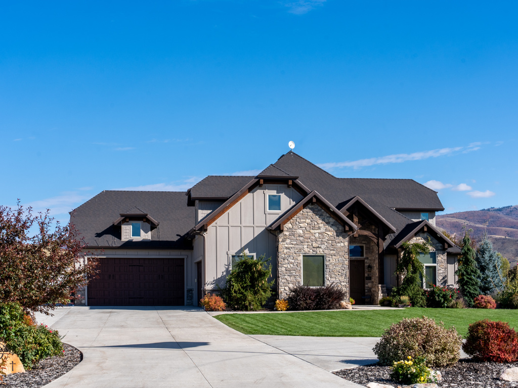 152 N 8750 E Huntsville, UT 84317