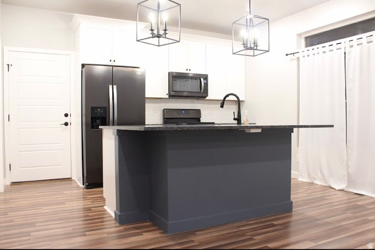 246 S MEADOWBROOK CT Saratoga Springs, UT 84045