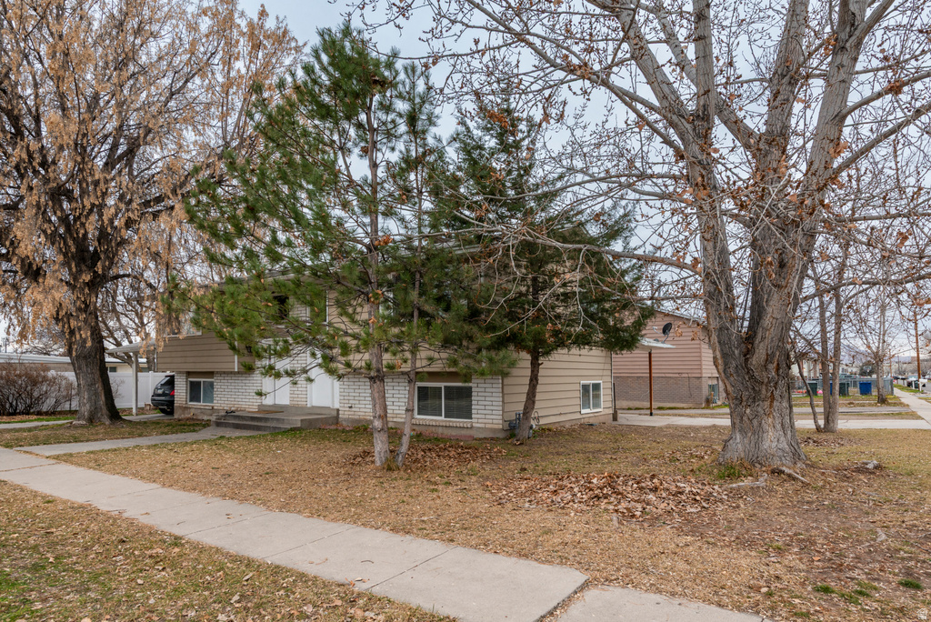 3226 S 1800 W West Valley City, UT 84119