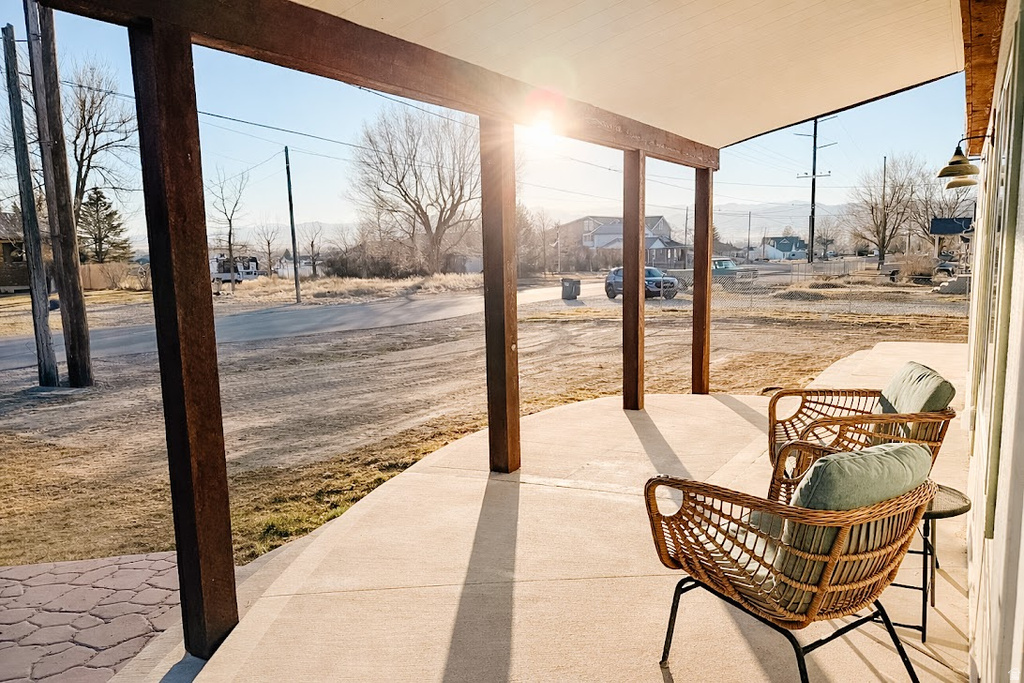 327 E 300 S Gunnison, UT 84634