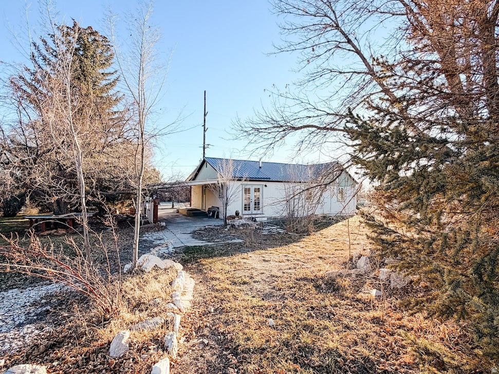 327 E 300 S Gunnison, UT 84634