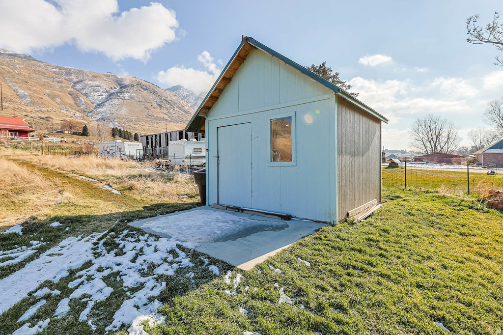 1112 N MAIN ST Willard, UT 84340