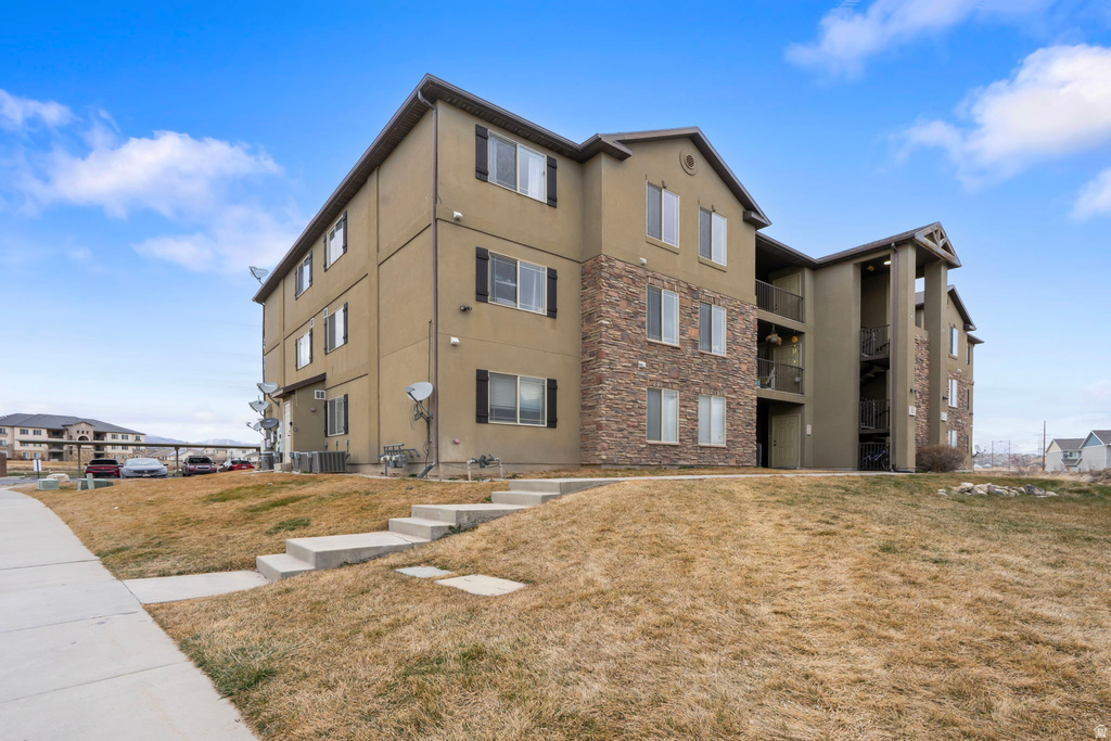 3821 E ROCK CREEK RD #9 Eagle Mountain, UT 84005