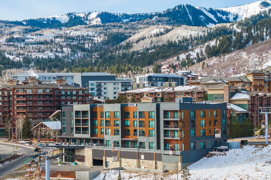 2670 CANYON RESORT DR #202 Park City, UT 84098