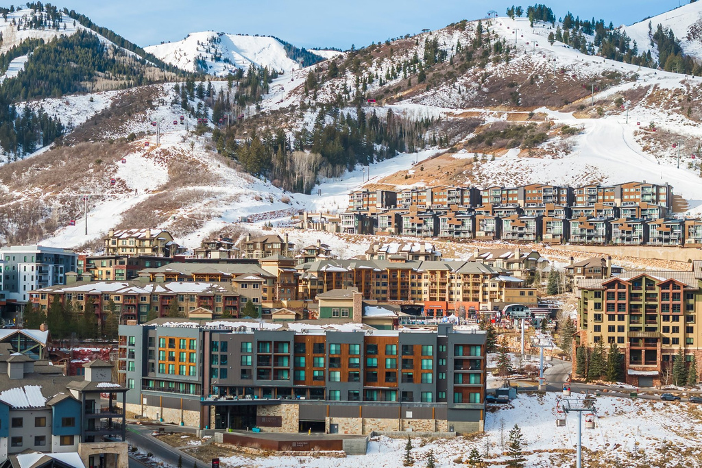 2670 CANYON RESORT DR #202 Park City, UT 84098
