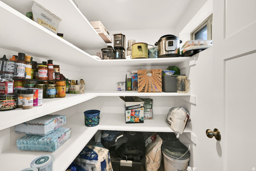 696 S LOCUST AVE Pleasant Grove, UT 84062