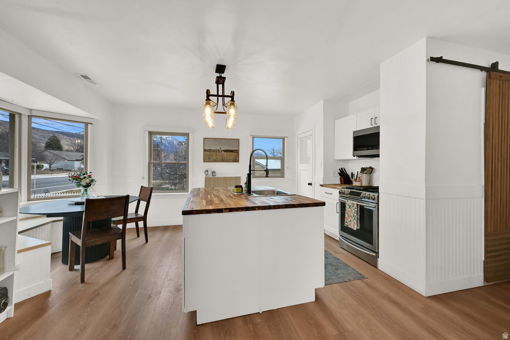 696 S LOCUST AVE Pleasant Grove, UT 84062