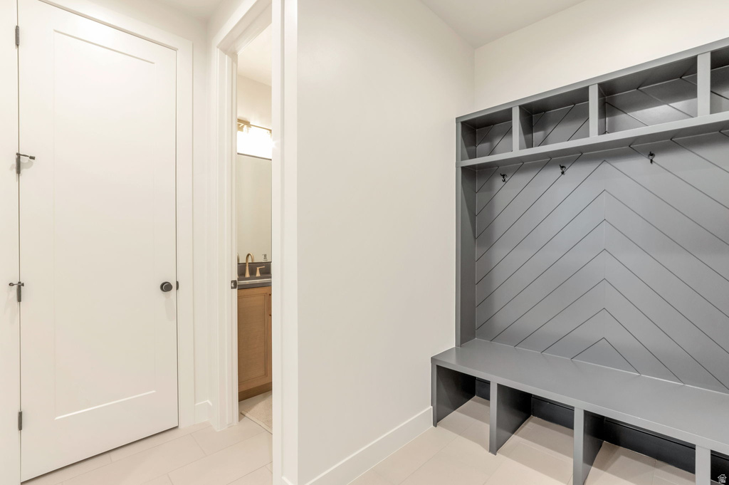 1566 W PHEASANT MEADOW DR Kaysville, UT 84037