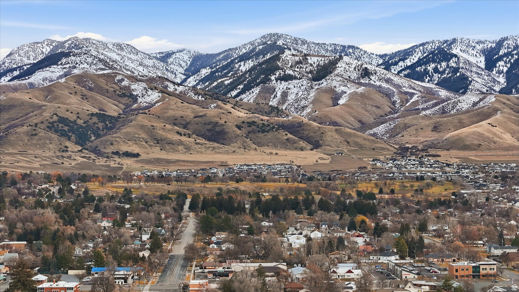 9 S 200 W Smithfield, UT 84335