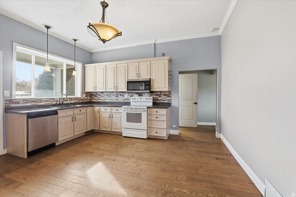 9 S 200 W Smithfield, UT 84335