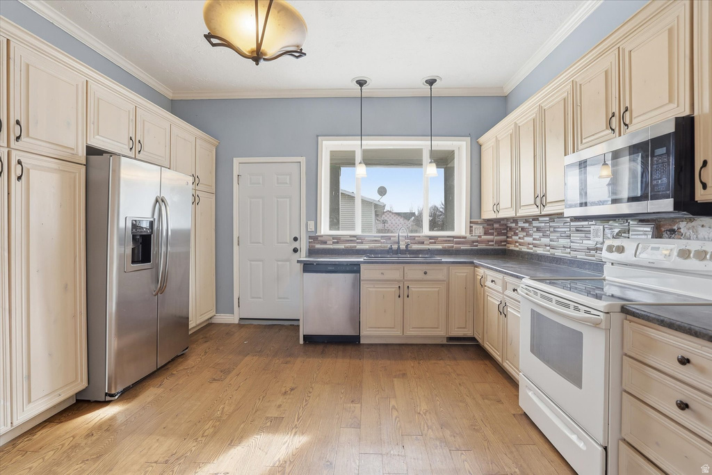 9 S 200 W Smithfield, UT 84335