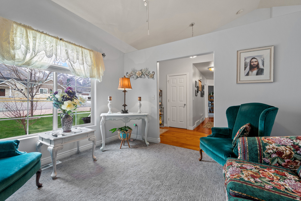 366 S 200 E Mona, UT 84645