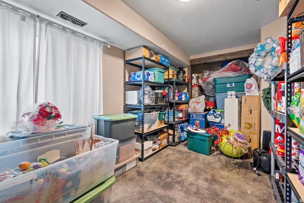 366 S 200 E Mona, UT 84645