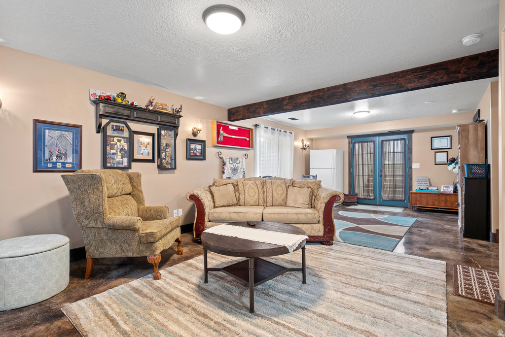 366 S 200 E Mona, UT 84645