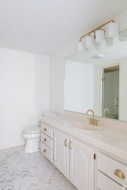 1054 W WESLEY POWELL St George, UT 84790